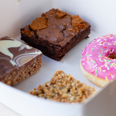 Homemade Cake Selection Box - 4 Slices